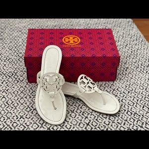 Tory Burch sandals Only wore once.